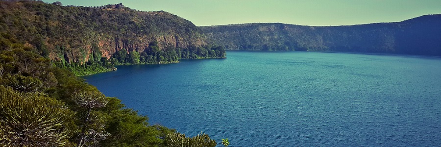 Lake Chala - Stunning turquoise crater lake